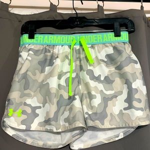 Under Armor girls shorts